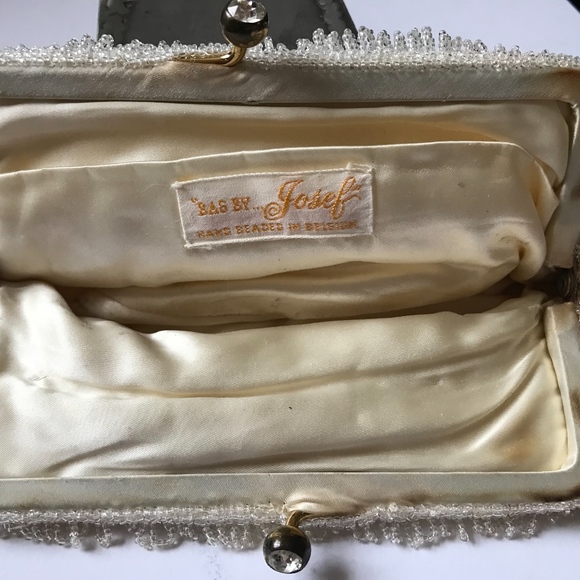 VINTAGE HAND-BEADED CLUTCH CIRCA 1930s - Picture 2 of 6